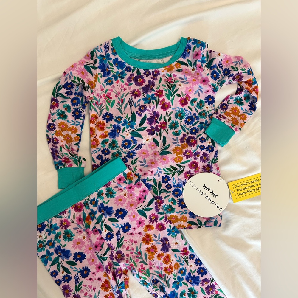 NWT Little Sleepies Sweat Pea Floral Long Sleeve Two Piece Pajamas (12-18m)